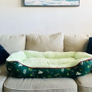 Disney Mikey Mouse holiday pet bed